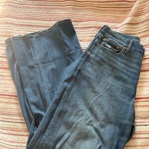 American Eagle Outfitters Curvy High-Rise Baggy Jeans